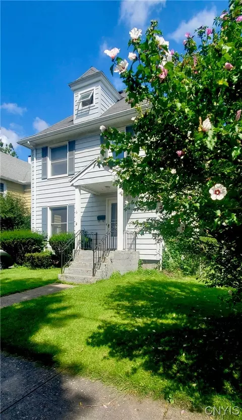 6 Vista St, Auburn, NY 13021