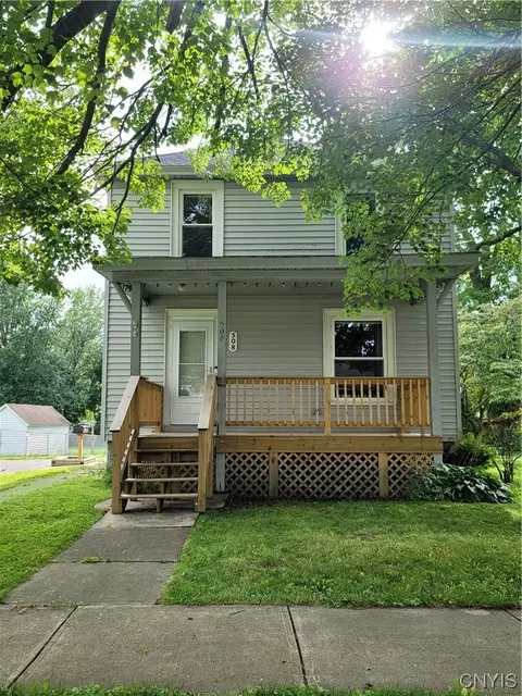 508 W 4th St S, Fulton, NY 13069