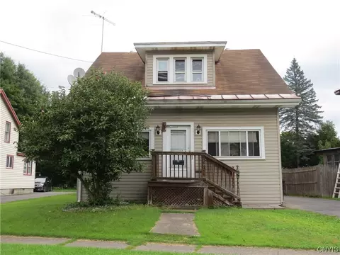 702 W Thomas St, Rome, NY 13440