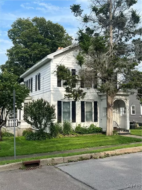 291 W 2nd St, Oswego, NY 13126