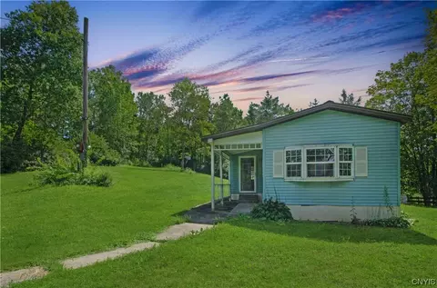 4220 Stratford St, Madison, NY 13402