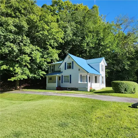 680 Spinnerville Gulf Rd N, German Flatts, NY 13357