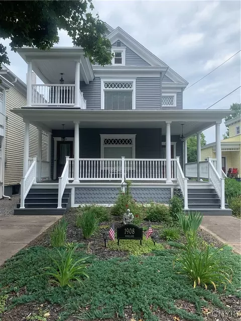 329-331 Main St, Oneida, NY 13421