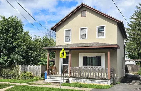 1024 Mohawk St, Utica, NY 13501