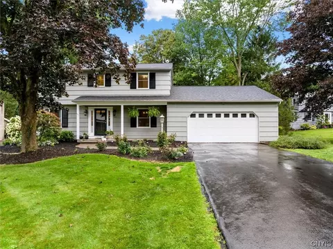 4859 Pembroke Dr, Manlius, NY 13104