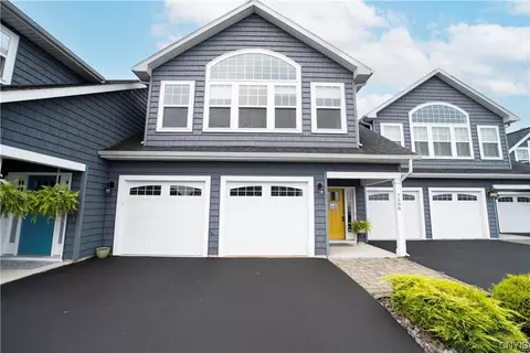 7508 Birdsong Ln, Cicero, NY 13039