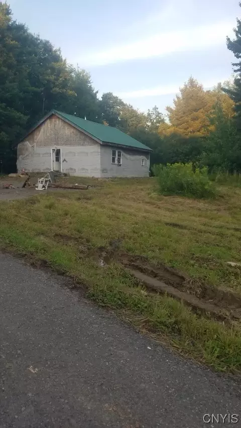 420 Tillboro Rd, Ephratah, NY 13452