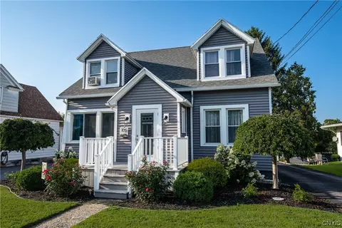 105 Campbell Ave, Whitestown, NY 13495