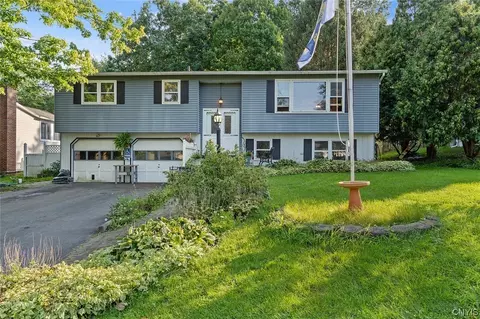 303 Ludden Pkwy, Geddes, NY 13219