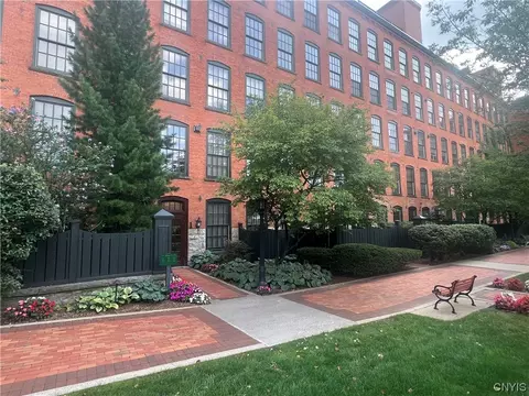 429 N Franklin St #502, Syracuse, NY 13204