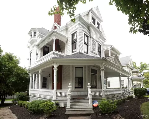 161 North St, Auburn, NY 13021