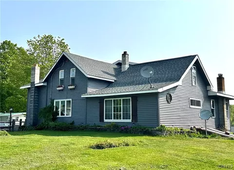 468 Hurricane Rd, Norway, NY 13324