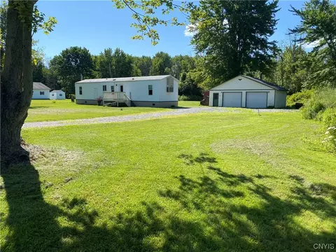 3744 Pine Ridge Rd, Lenox, NY 13032