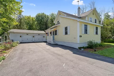 6810 Benedict Rd, East Syracuse, NY 13057