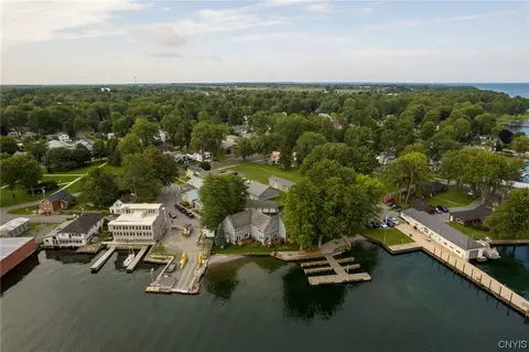 305 Club St #5, Cape Vincent, NY 13618