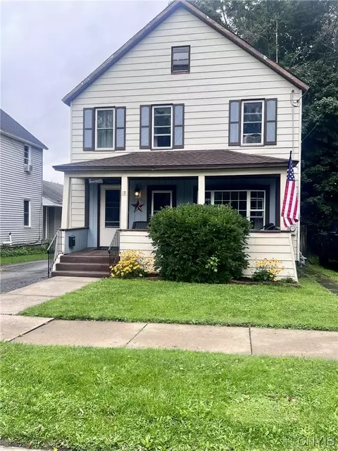 18 Scammell St, Cortland, NY 13045