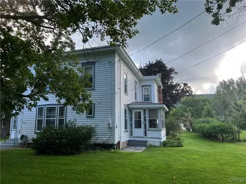 5226 Park St, Stockbridge, NY 13409