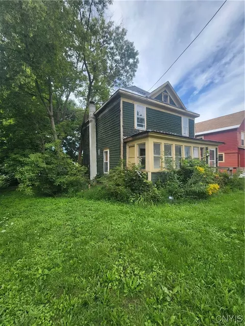 387 Moffett St, Watertown, NY 13601