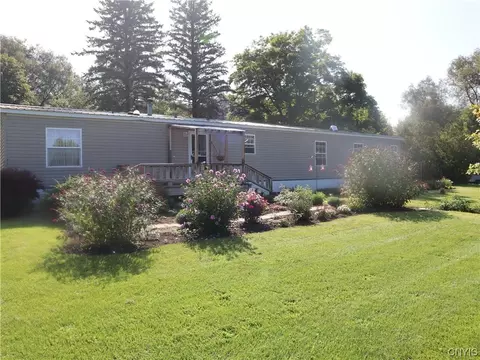 8298 Bolton Rd, Henderson, NY 13650