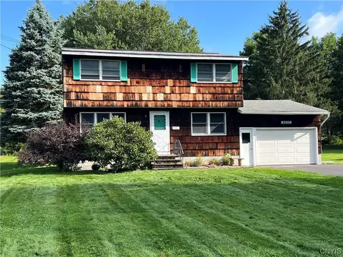 4401 Wetzel Rd, Liverpool, NY 13090