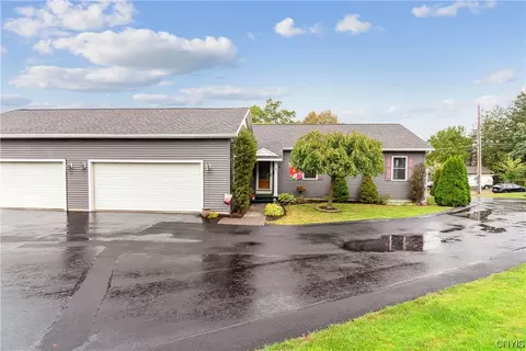 101 Madison Ave, Oswego, NY 13126