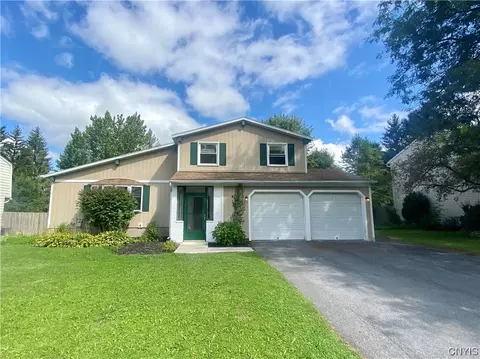 4131 Silverado Dr, Clay, NY 13090