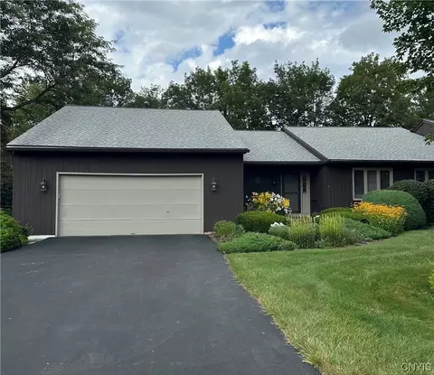 117 Spyglass Ln, Fayetteville, NY 13066