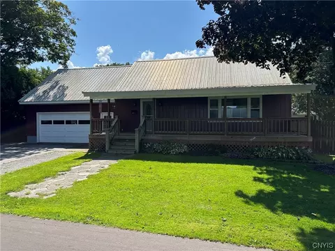 509 Lincoln Ave, Oneida, NY 13421