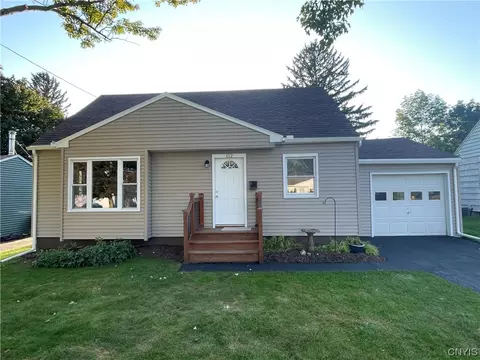 112 Whitmore Rd, Salina, NY 13212