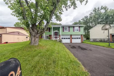 104 Stillwater Dr, East Syracuse, NY 13057