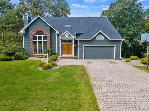 4557 Ashfield Ter, Onondaga, NY 13215