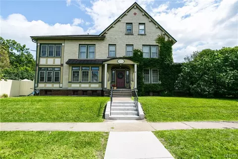 139 Clairmonte Ave, Syracuse, NY 13207