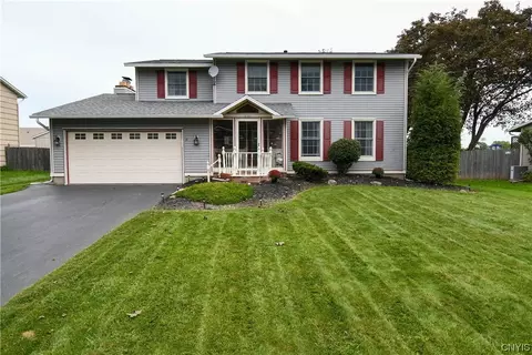 4323 Forestbrook Dr, Clay, NY 13090