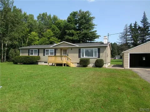24 School St, Gouverneur, NY 13642