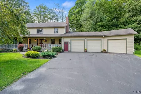 2 Margaret St, Oswego, NY 13126