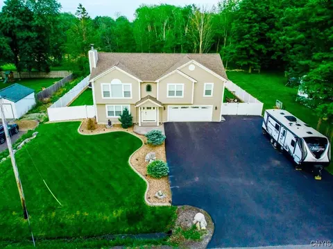 5186 Kasson Rd, Onondaga, NY 13215