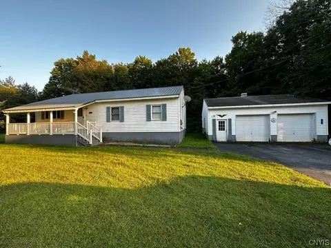427 County Route 28, Albion, NY 13142
