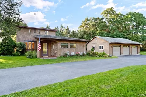 792 County Route 5, Pulaski, NY 13142