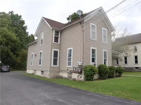426 Coffeen St, Watertown, NY 13601