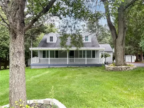 4896 Velasko Rd, Onondaga, NY 13215