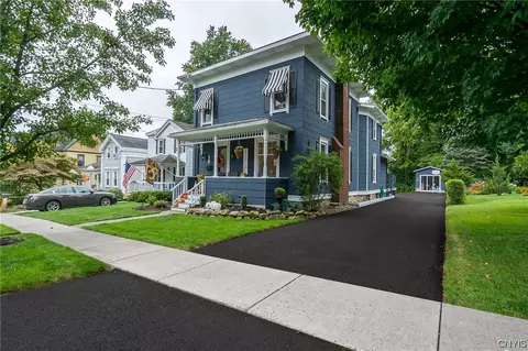 35 North St, Lysander, NY 13027
