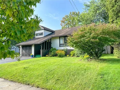 38 Farview Hts, Utica, NY 13501