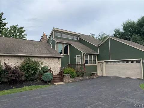 5001 Alexis Dr, Clay, NY 13090