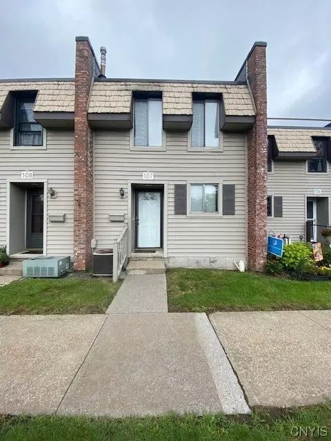 107 Chestnut, New Hartford, NY 13413