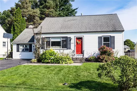 209 E Dauenhauer St, East Syracuse, NY 13057
