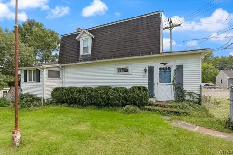 229 Benham Ave, Geddes, NY 13219