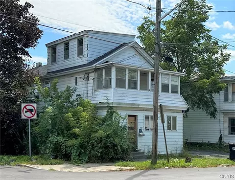 512 Ash St, Syracuse, NY 13208