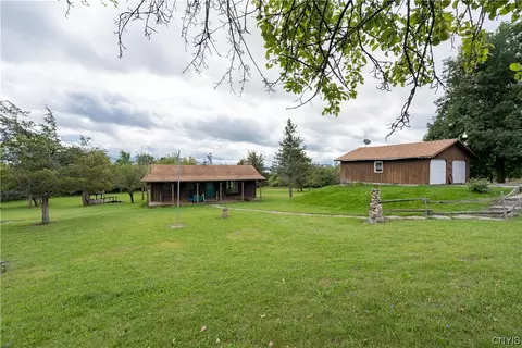 14460 Middle Rd, Dexter, NY 13634