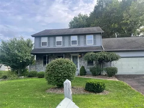 5066 Roseanne Dr, Syracuse, NY 13212