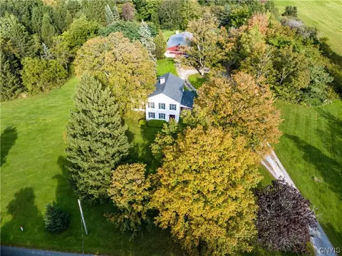 6872 Harp Rd, Lincoln, NY 13032